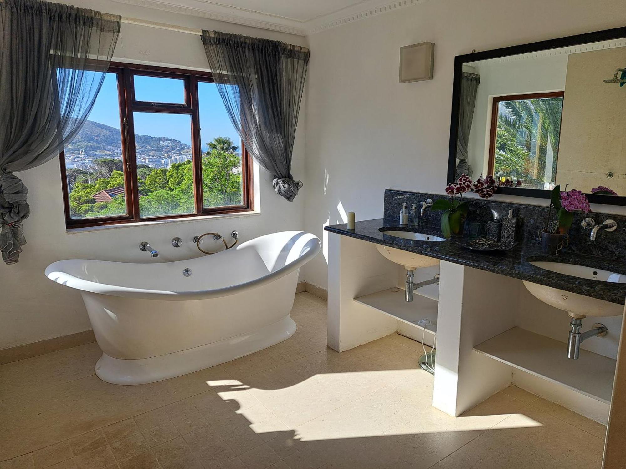 Majestic Mountain Views Holiday home *