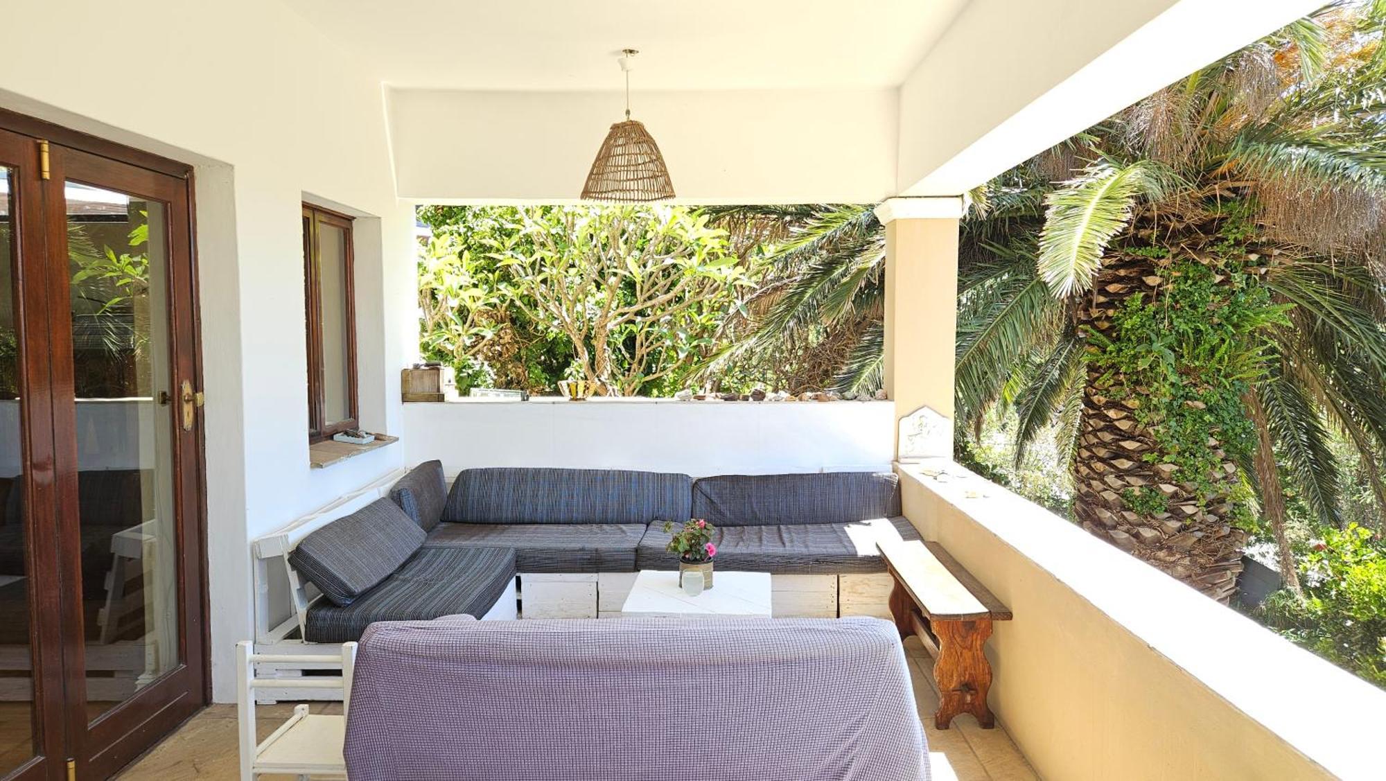 Majestic Mountain Views Holiday home Cape Town